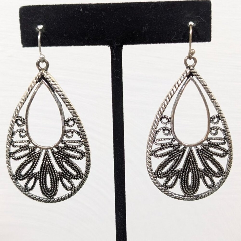 Premier Designs Boho Filigree Teardrop Earrings Silver Tone Etched Cutout Drop